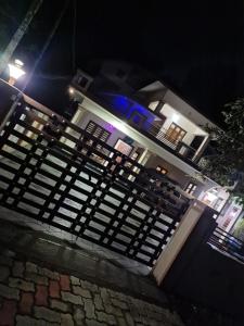 Calvin's Home stay 3 bedrooms