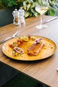 Hotels Les Violettes Hotel & Spa : photos des chambres