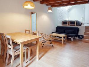 Penthouse Apartment (4 Adults) room in Barcelona Mercaders Apartments