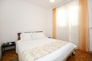 Prokonzul 2BR apartment in old town