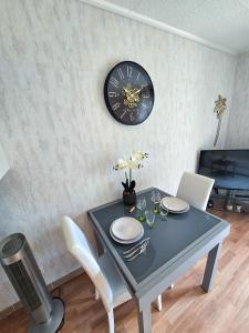 Appartements Appartement Fontaine : photos des chambres