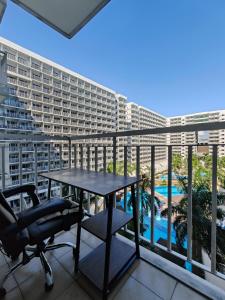 Shell Residences MOA - JOSH