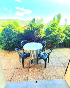 Appartement chalet avec chambre et terrasse