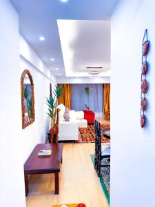 The Red Mirage --- Rooftop Pool, Gym, Games room, Netflix 2BD & SQ