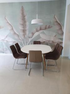 Fräscht boende med delad pool