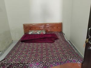 Geeta Teerth Atithi Guest House AC and Non AC Rooms