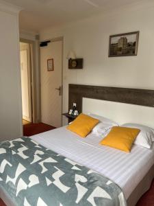 Logis Hôtel du Commerce