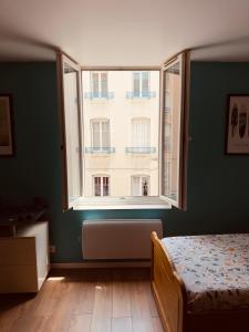 Appartements Grand T1 tout confort offre cinema Netflix, canal serie, apple TV, OCS, paramount : photos des chambres