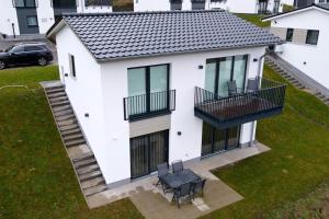 Ferienhaus Diemelblick 39 mit Hund - direkt am Diemelsee mit Sauna, Terrasse und Garten für bis zu 5 Personen