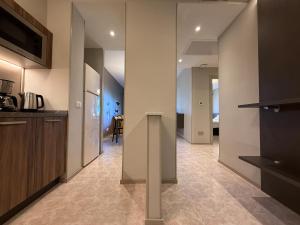 Suites Marilia Apartments Pool Side - Suite Livorno Holiday Home Group