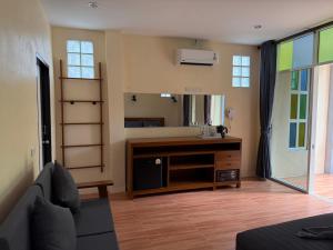 Khaosok Bamboo Huts Resort