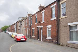 Charming house in South Shields-Sleep 6 -Parking