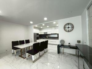 TYb05 芭提雅北歐風格五臥室別墅