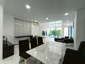 TYb05 芭提雅北歐風格五臥室別墅