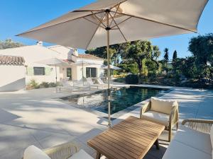 Villas L-Esprit Sud, 4 Suites & Piscine : photos des chambres