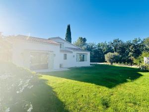 Villas L-Esprit Sud, 4 Suites & Piscine : photos des chambres