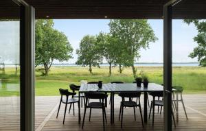 Nice Home In Hadsund With Wifi