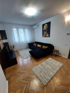 Shades of Gold Apartment