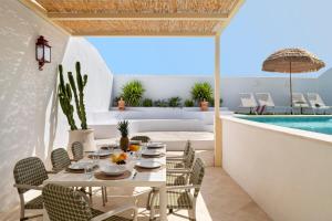 Villa con piscina privada salada, solárium y 3 dormitorios