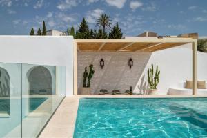 Villa con piscina privada salada, solárium y 3 dormitorios