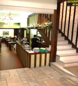 Hotels Le Duguesclin : photos des chambres