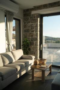 Vista Komos Villa 2, New Villa with Private Pool