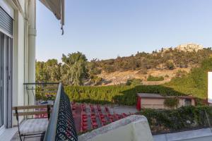 Meros - Athenian Residencies