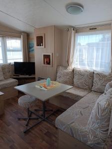 Rebekas Caravan