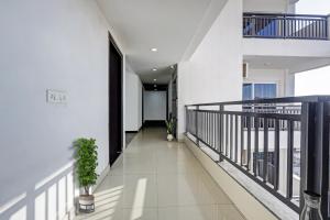Super Townhouse Tipsyy Near Bestech Central Square Mall