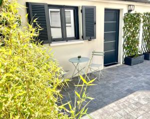 Joli studio récent sur jardin, très calme