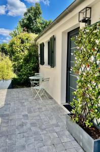 Appartements Joli studio recent sur jardin, tres calme : photos des chambres