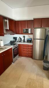 SeaBreeze Penthouse with Private Parking