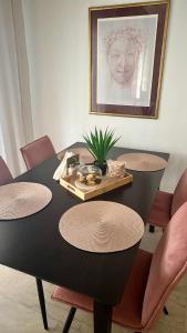 SeaBreeze Penthouse with Private Parking