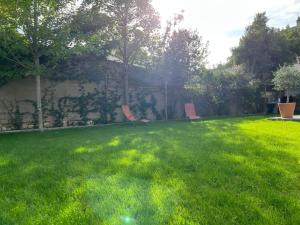 Appartements Joli studio recent sur jardin, tres calme : photos des chambres