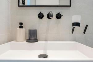 The Spot Sepolia Modern Comfort - 3 -Min Walk from Sepolia Metro