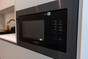 The Spot Sepolia Modern Comfort - 3 -Min Walk from Sepolia Metro