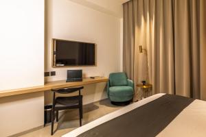 Hotel Starlight by Avana, 400m from US Consulate Hyderabad