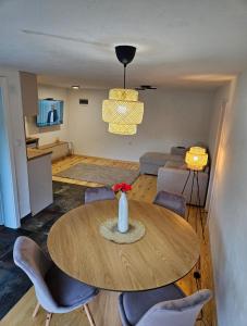 Studio apartment Milev