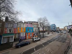 Flat In Stokes Croft