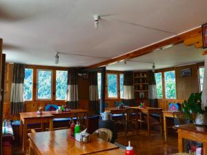 Buddha Lodge and Restaurant, Monjo