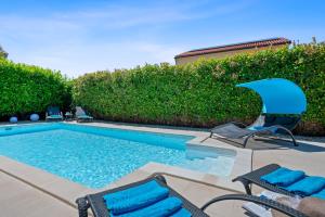 Charming Villa Dory with heated Pool&Whirlpool