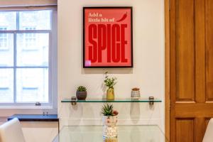 London 1BR walk to Marble Arch tube, Hyde Park, Edgware Road with free Wi-Fi