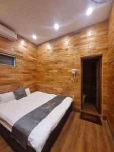 Miêu Vương Homestay Mèo Vạc