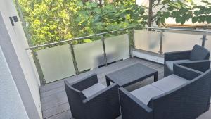 Volkspark-3-Zimmer-Wohnung-4 Betten-Mainz