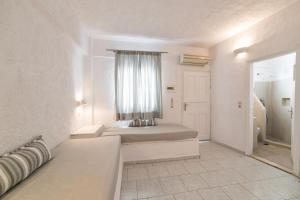 Artemis Suites Santorini Greece