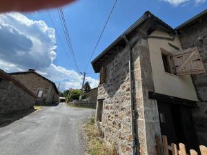 Maisons de vacances Maison charmante a Saint-Romain, animaux acceptes. : photos des chambres