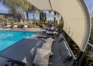 La Villa ARTE del Lupo-Two Birds