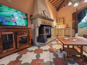 La Villa ARTE del Lupo-Two Birds