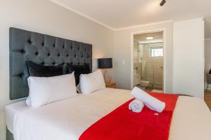 Penthouse 2 Bedroom - Biscuit Mill- Apartment