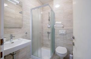Triple Room with Balcony room in Guest House Villa Bellevue